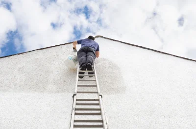 Peinture extérieure au Gué-d'Alleré — façades et ravalement
